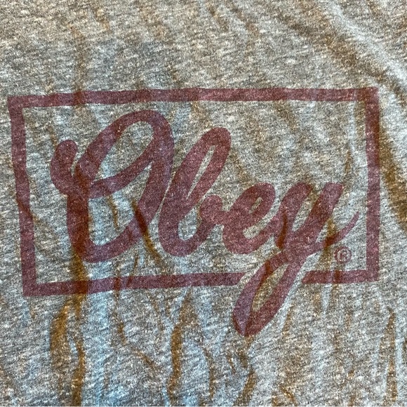 Obey t-shirt - Picture 3 of 5